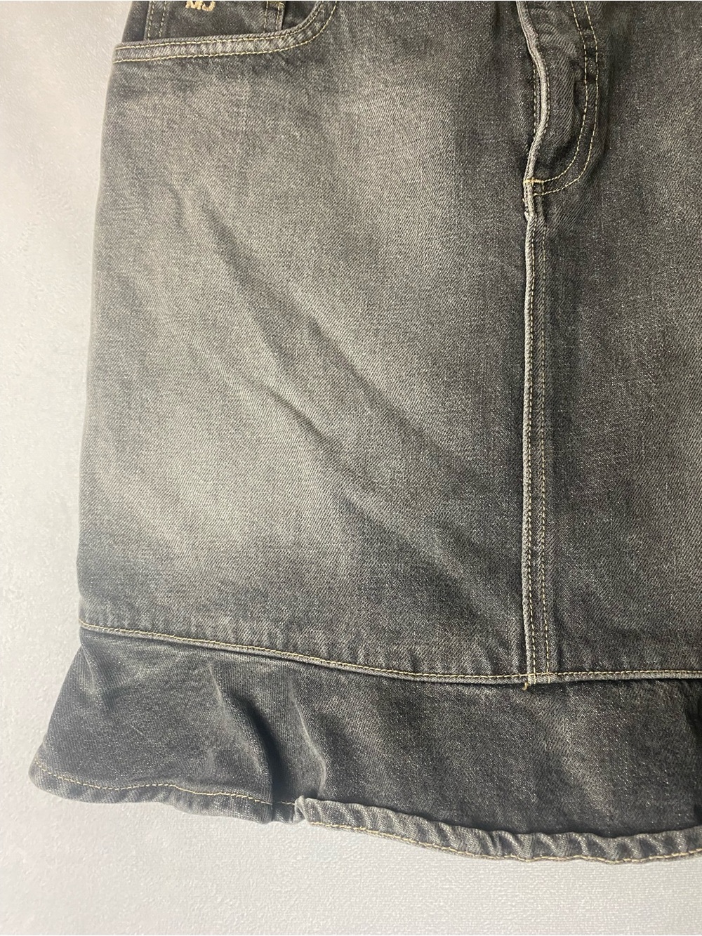 Vtg Y2K Marc Jacobs Denim Mini Skirt Gray Black Ruffle Hem cotton Jean Skirt - Picture 3 of 6